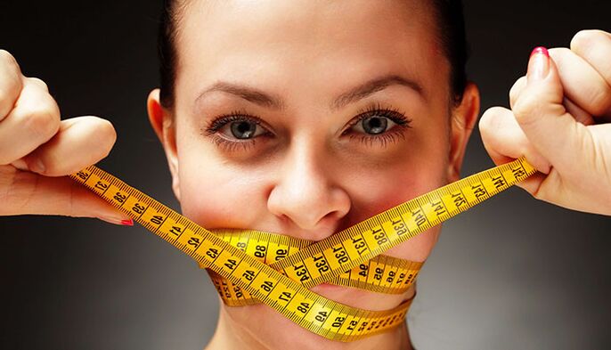 يعتبر تجنب الطعام الطريقة الأكثر فعالية لفقدان الوزن بشكل كبير